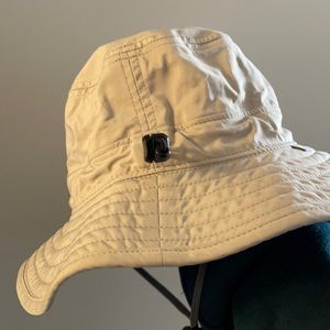 Cute gardening/outdoorsy hat